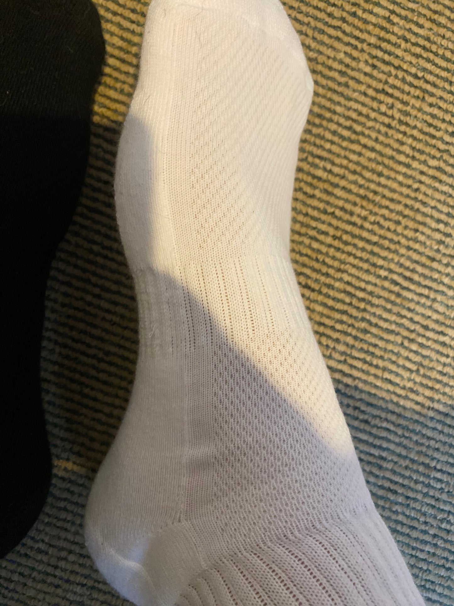 ELITE CREW SOCKS